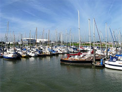 Der Yachthafen in Bensersiel